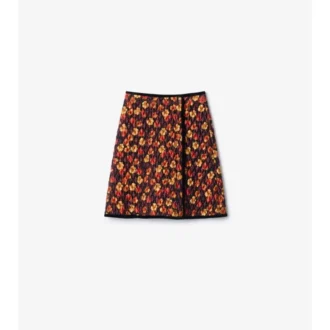Falda de nailon acolchado con estampado de hojas de geranio