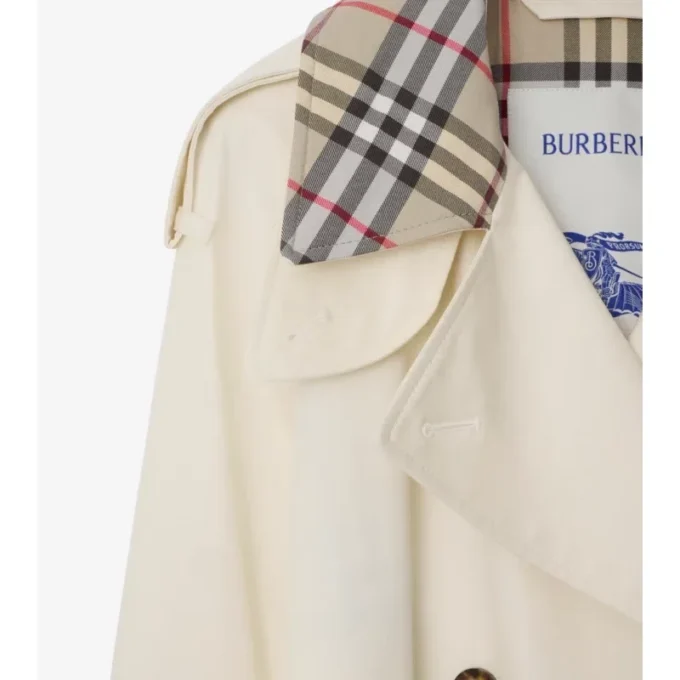 Gabardina Castleford de largo medio con cuello a cuadros Gabardina Castleford de largo medio con cuello a cuadros