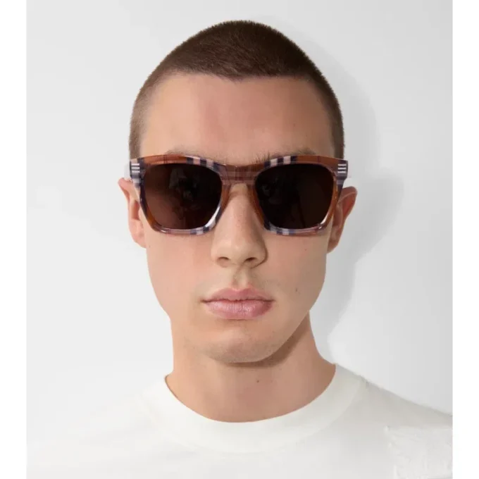 Gafas de sol con montura cuadrada Gafas de sol con montura cuadrada