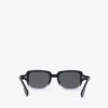 Gafas de sol con montura rectangular y detalle del logotipo