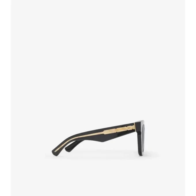 Gafas de sol cuadradas con incrustaciones de cuadros