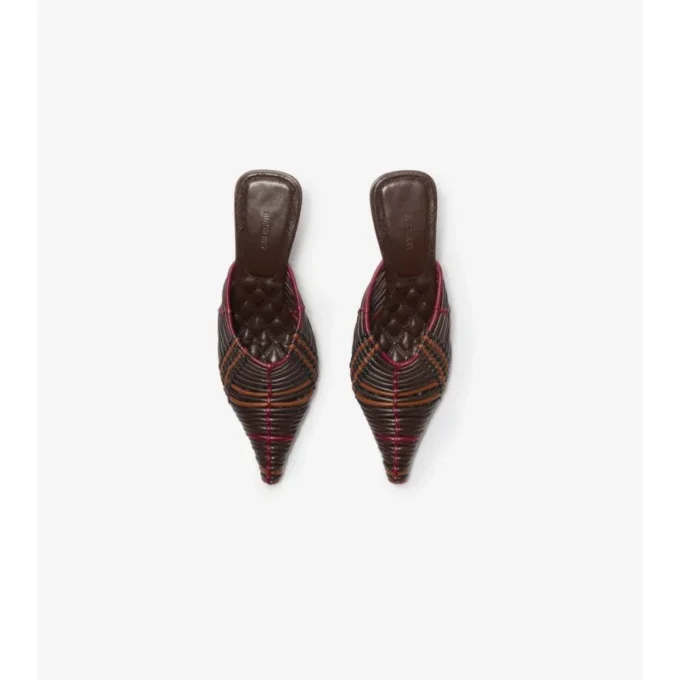 Mules de cuero tejido con estampado de cuadros