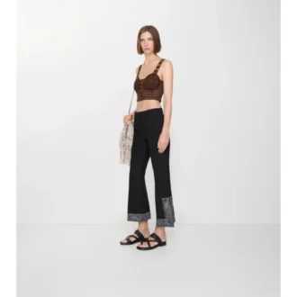 Pantalones acampanados cortos de lana y seda bordados