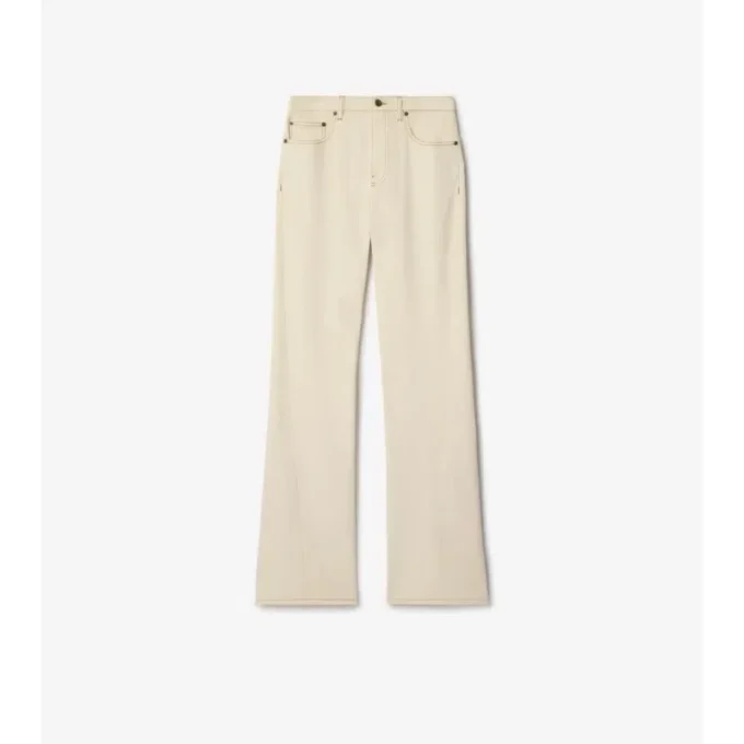 Pantalones de mezclilla de talle alto y corte acampanado Pantalones de mezclilla de talle alto y corte acampanado