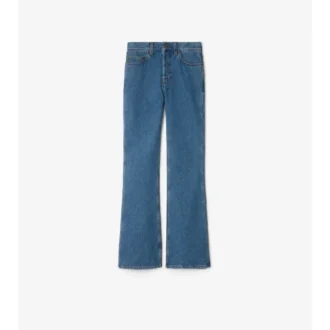 Pantalones de mezclilla de talle alto y corte acampanado