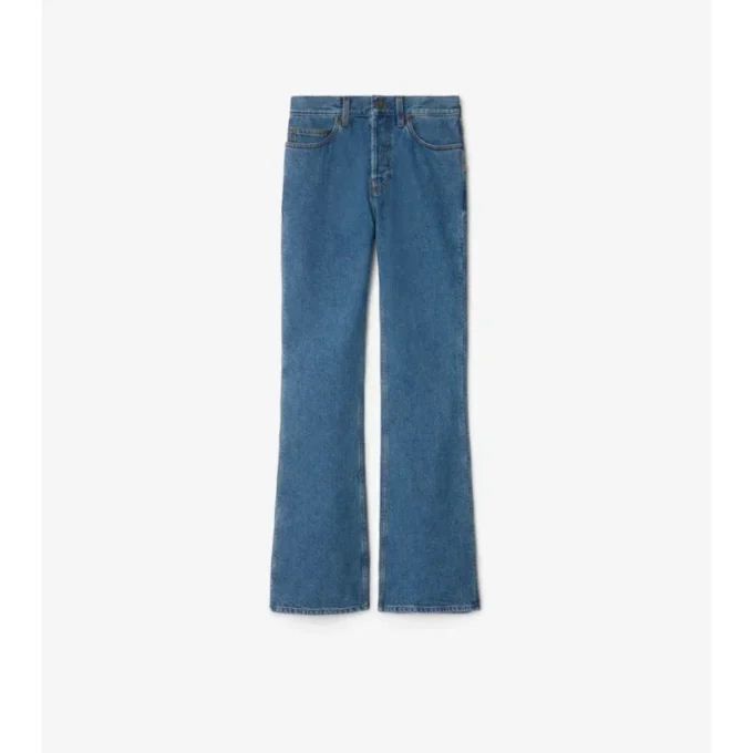 Pantalones de mezclilla de talle alto y corte acampanado Pantalones de mezclilla de talle alto y corte acampanado