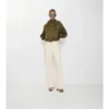 Pantalones de mezclilla de talle alto y corte acampanado Pantalones de mezclilla de talle alto y corte acampanado