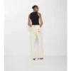 Pantalones de mezclilla de talle alto y corte acampanado Pantalones de mezclilla de talle alto y corte acampanado