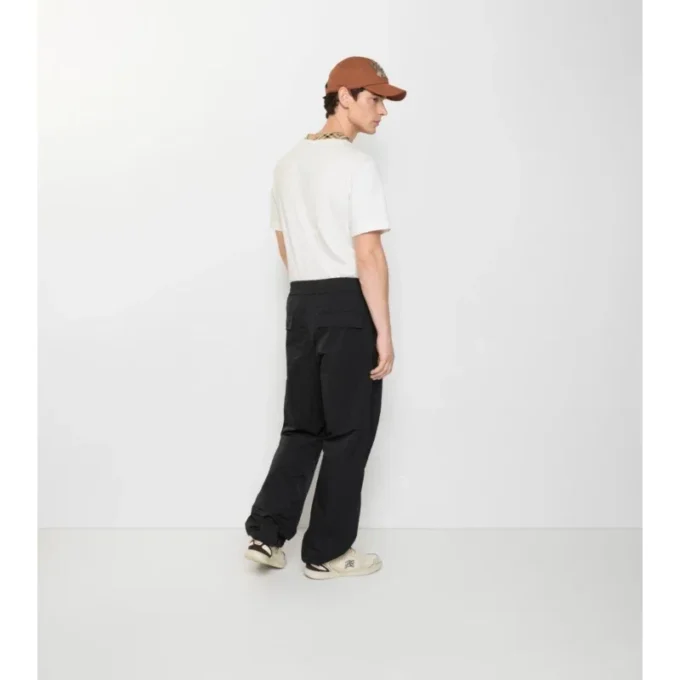 Pantalones de nylon
