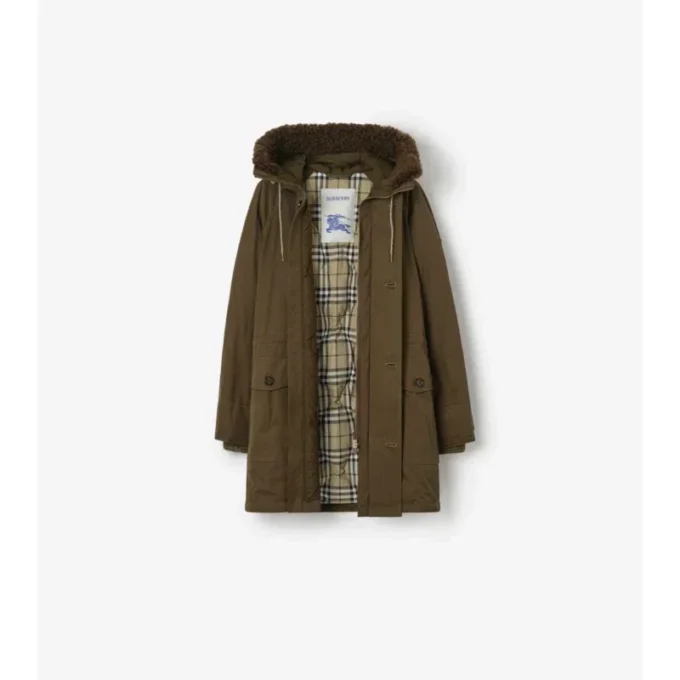 Parka de Gabardine con ribete de piel de oveja Parka de Gabardine con ribete de piel de oveja