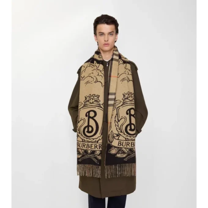 Pañuelo ancho reversible Stormy Knight Pañuelo ancho reversible Stormy Knight