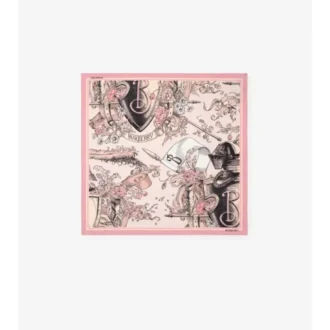 Pañuelo de seda con diseño de caballero grabado Pañuelo de seda con diseño de caballero grabado