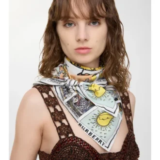Pañuelo de seda con motivos del tarot