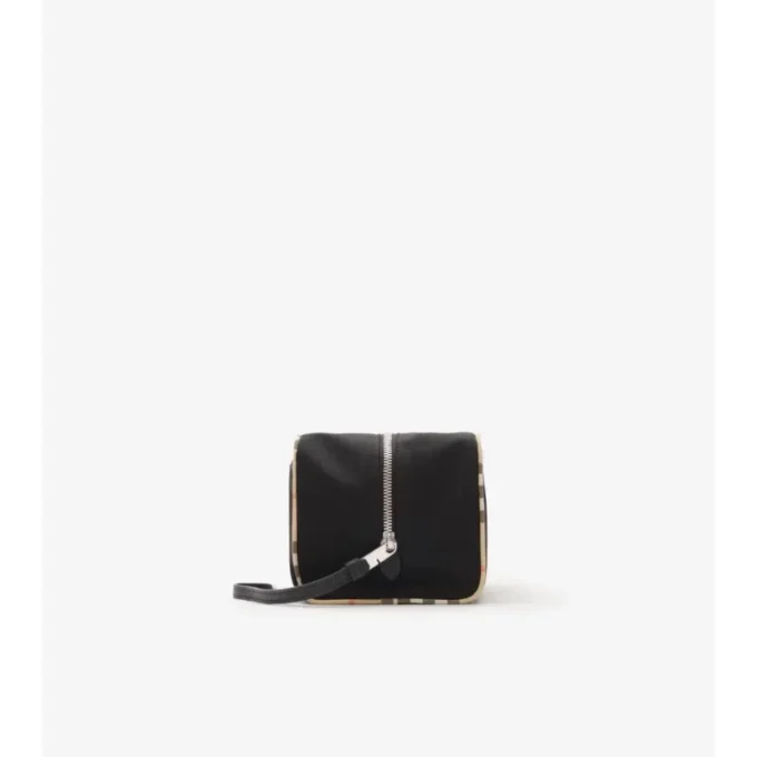 Pochette de voyage avec un ribet de carreaux grands Pochette de voyage avec un ribet de carreaux grands