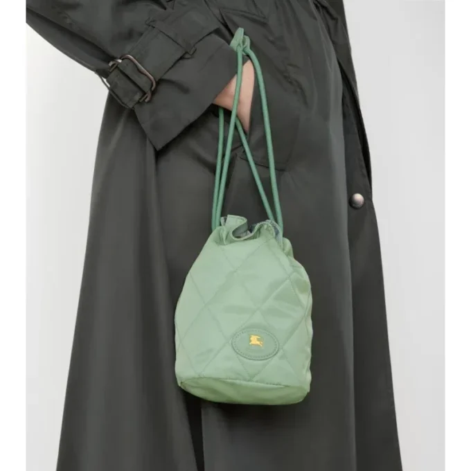 Pochette reversible avec chaîne en forme de herradure