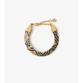 Pulsera con estampado de cuadros