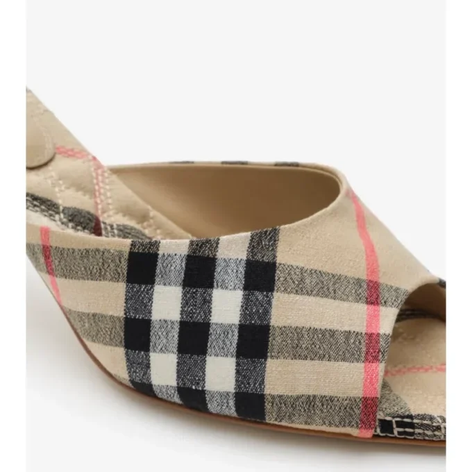 Sandalias bajas Check Mews Sandalias bajas Check Mews
