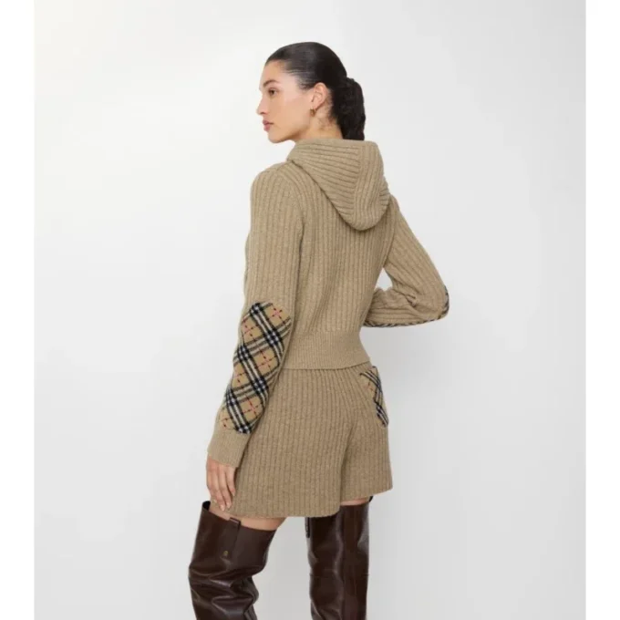 Sudadera con capucha de lana y cachemira con parches de cuadros