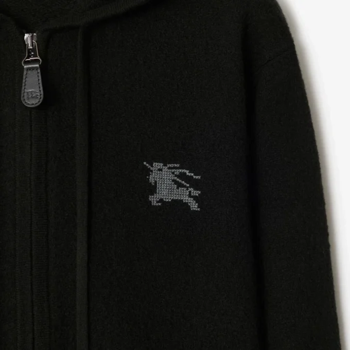 Sudadera con capucha y cremallera de lana