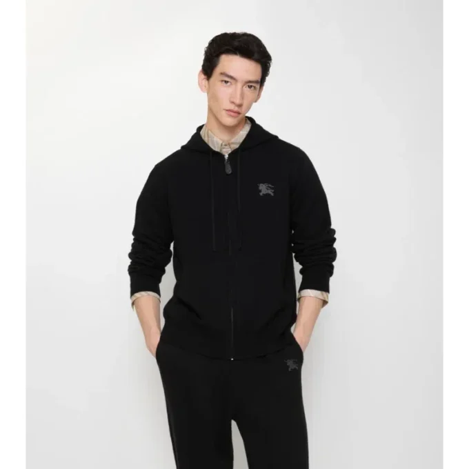 Sudadera con capucha y cremallera de lana