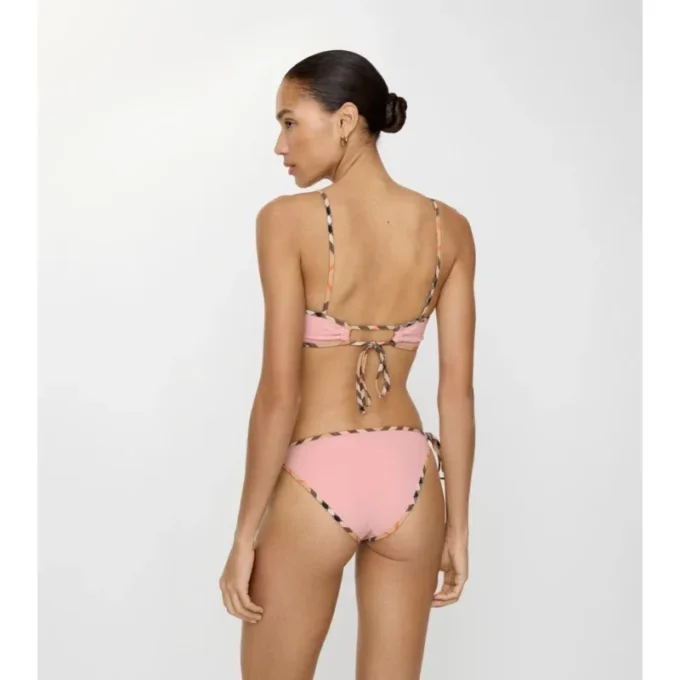 Top de bikini con ribete a cuadros Top de bikini con ribete a cuadros