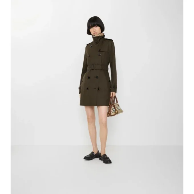 Tropical Gabardine Kensington corta de Gabardine Trench Coat Tropical Gabardine Kensington corta de Gabardine Trench Coat