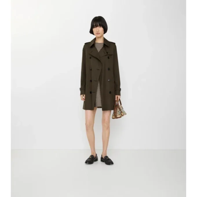 Tropical Gabardine Kensington corta de Gabardine Trench Coat Tropical Gabardine Kensington corta de Gabardine Trench Coat