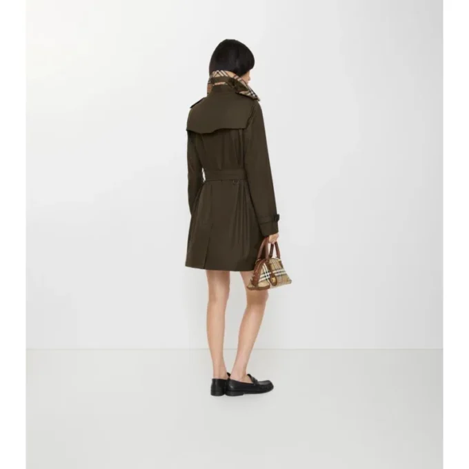 Tropical Gabardine Kensington corta de Gabardine Trench Coat Tropical Gabardine Kensington corta de Gabardine Trench Coat