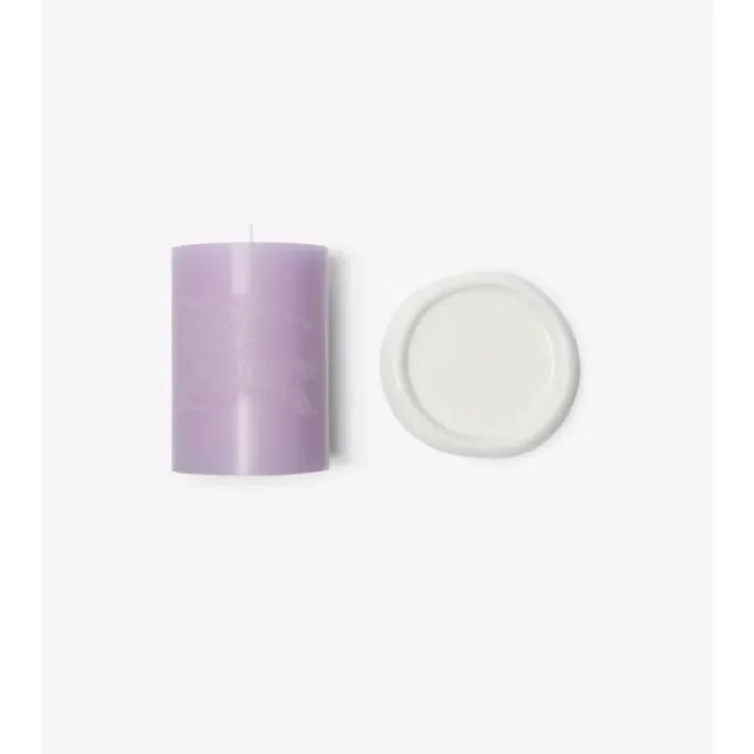 Vela de rosa y flor de violeta Vela de rosa y flor de violeta