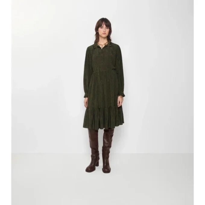 Vestido de seda con motivos vegetales