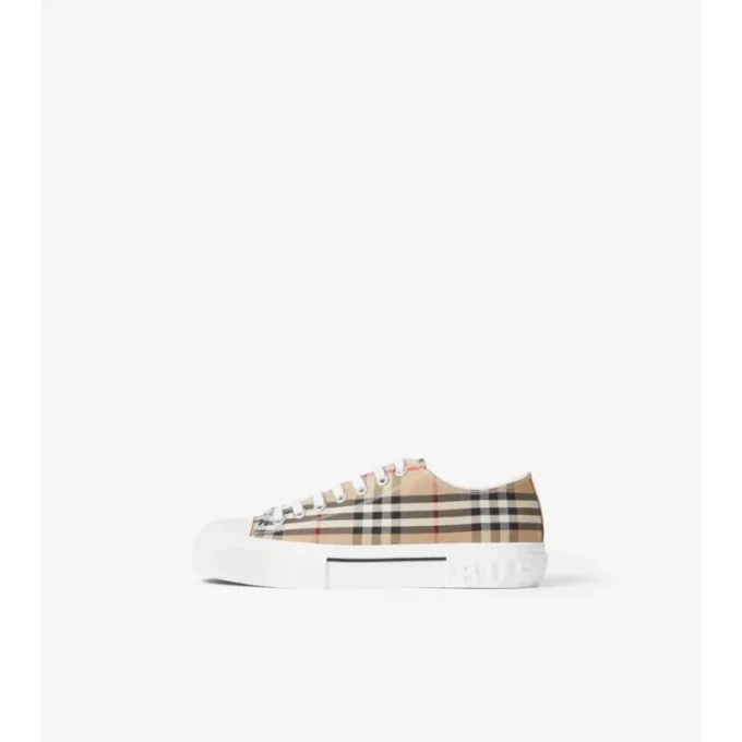 Zapatillas con estampado de cuadros