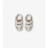 Zapatillas con estampado de cuadros y piel Zapatillas con estampado de cuadros y piel