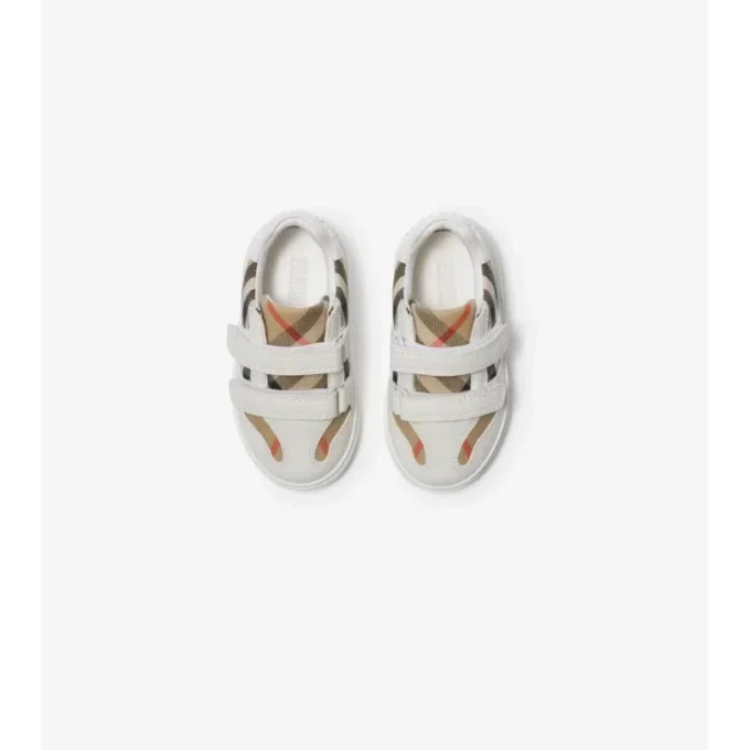 Zapatillas con estampado de cuadros y piel Zapatillas con estampado de cuadros y piel