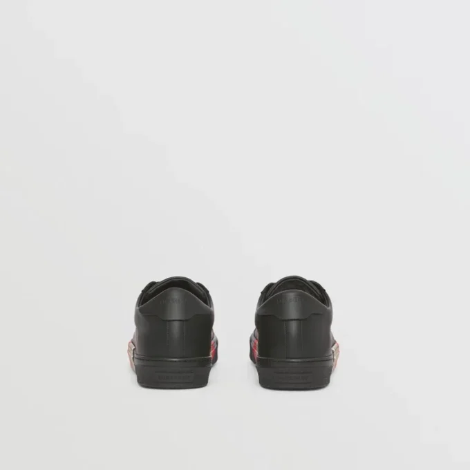 Zapatillas de cuero con detalle de rayas Zapatillas de cuero con detalle de rayas