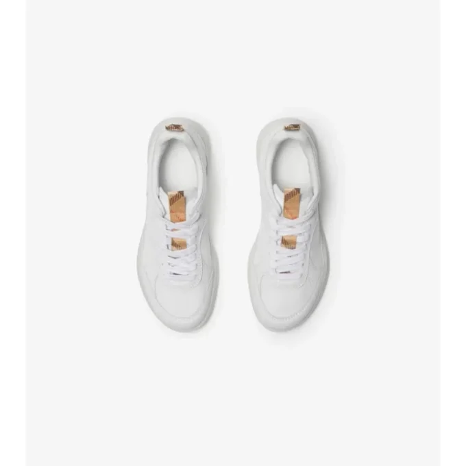 Zapatillas de lona con detalles de cuero Zapatillas de lona con detalles de cuero