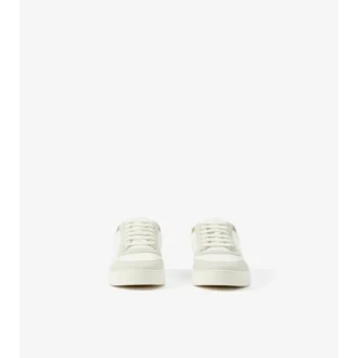 Zapatillas de piel, ante y estampado de cuadros