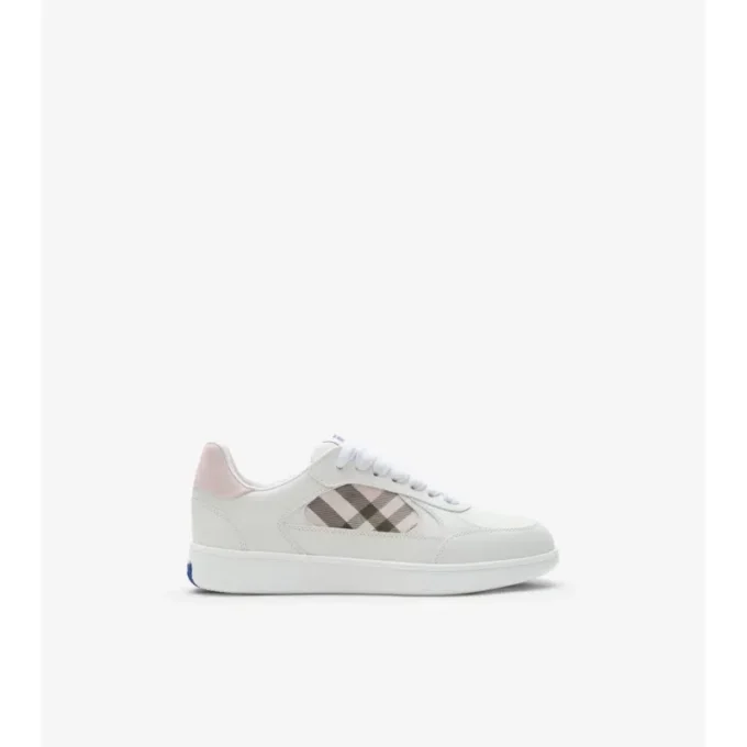 Zapatillas de piel y estampado de cuadros Zapatillas de piel y estampado de cuadros