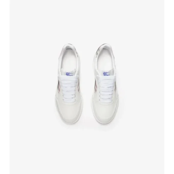Zapatillas de piel y estampado de cuadros Zapatillas de piel y estampado de cuadros