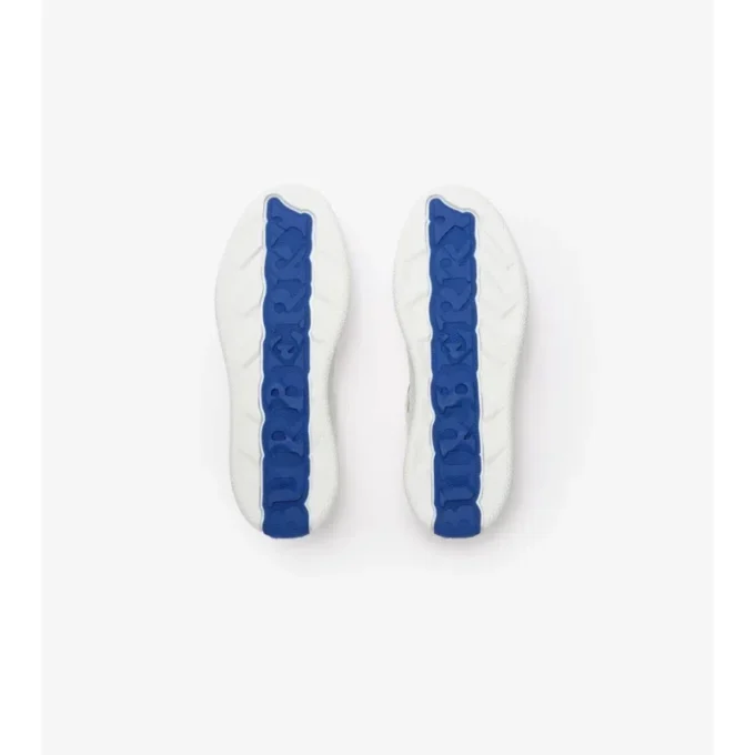 Zapatillas de piel y estampado de cuadros Zapatillas de piel y estampado de cuadros