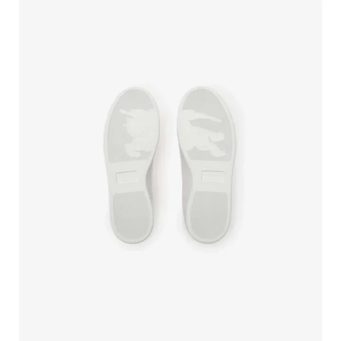 Zapatillas Set de piel con estampado de cuadros en relieve Zapatillas Set de piel con estampado de cuadros en relieve