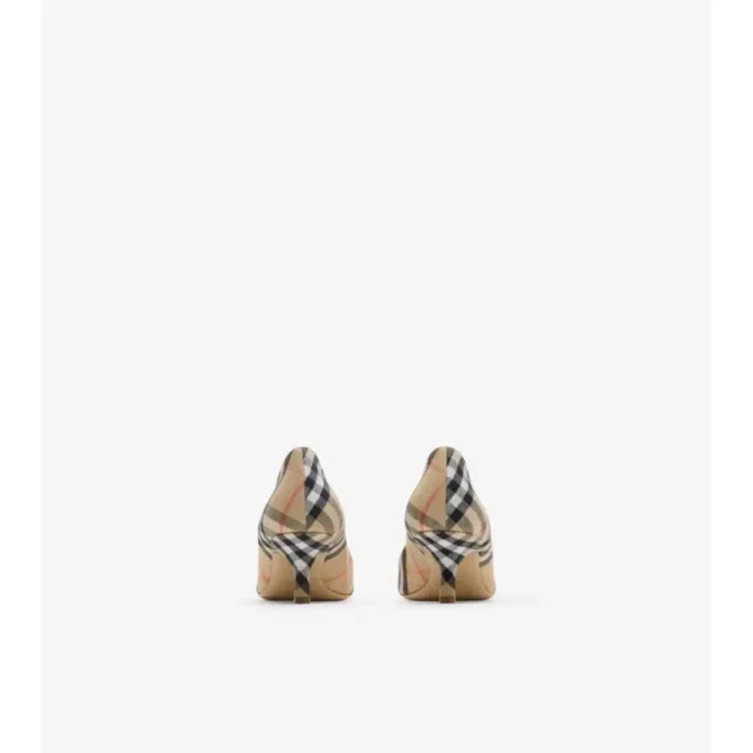 Zapatos de salón con estampado de cuadros Zapatos de salón con estampado de cuadros
